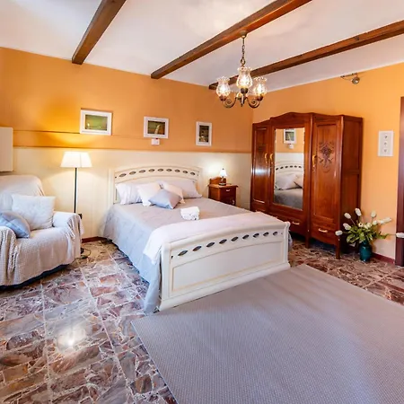 Daire Cascina D'ghistu